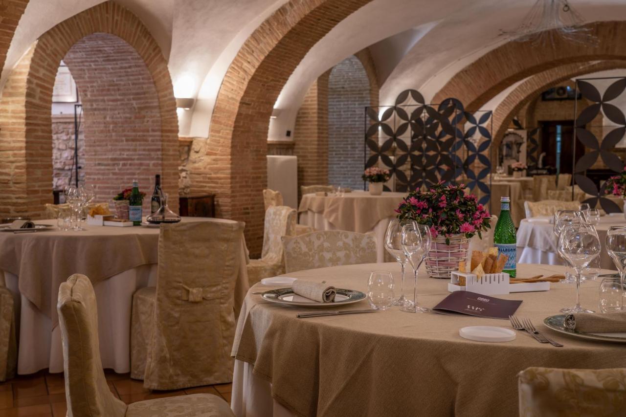 Marchese Del Grillo Otel Fabriano Dış mekan fotoğraf