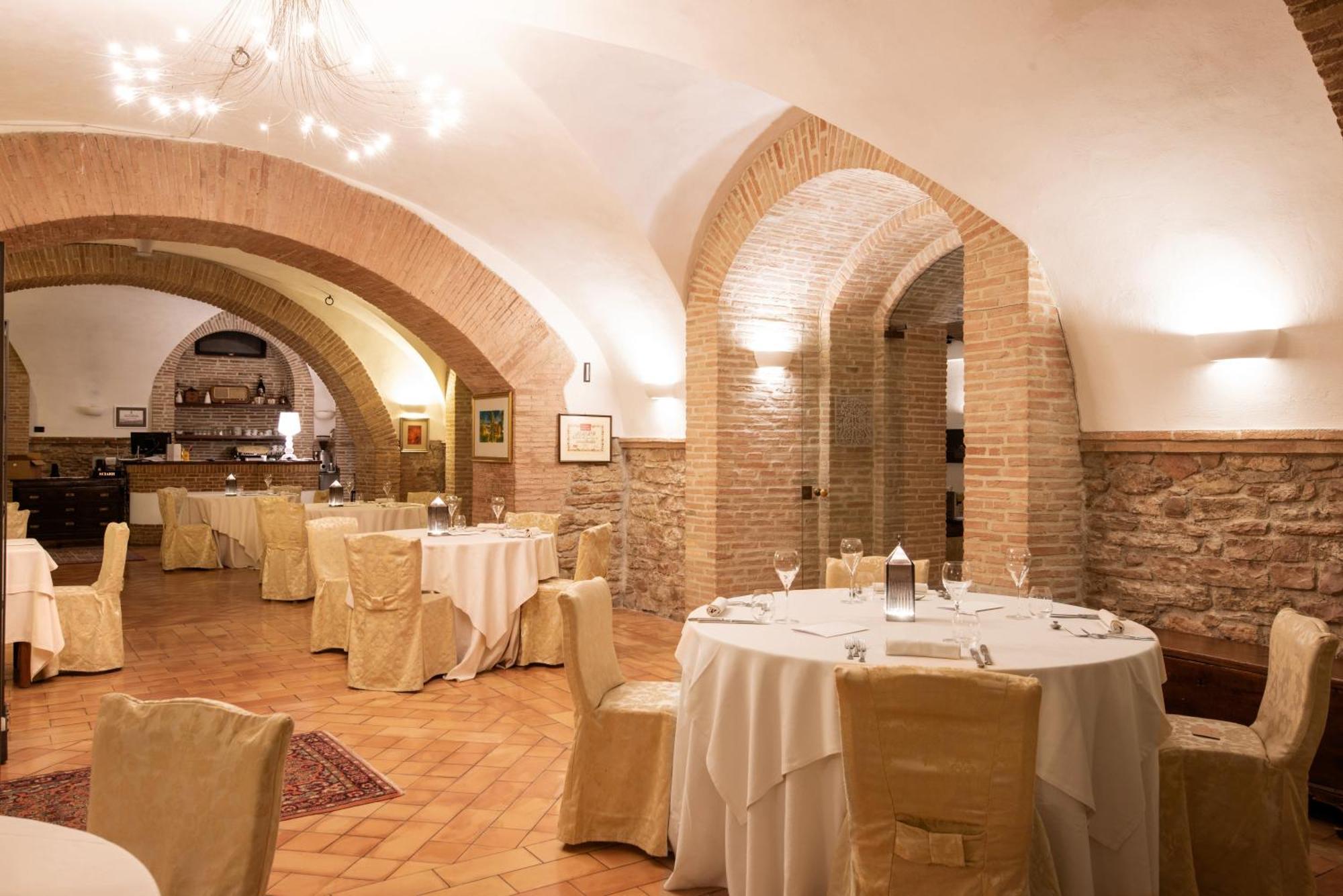 Marchese Del Grillo Otel Fabriano Dış mekan fotoğraf